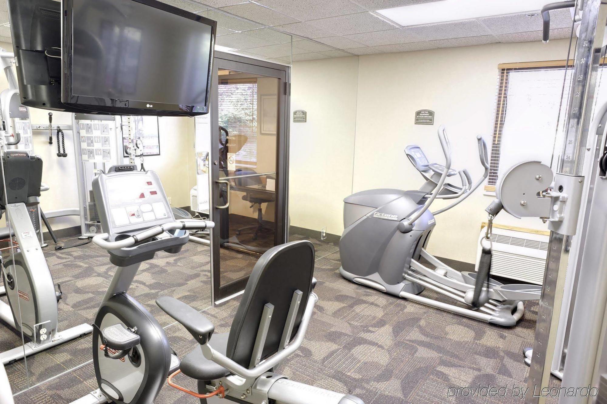 Livinn Cincinnati North/ Hotel 3*