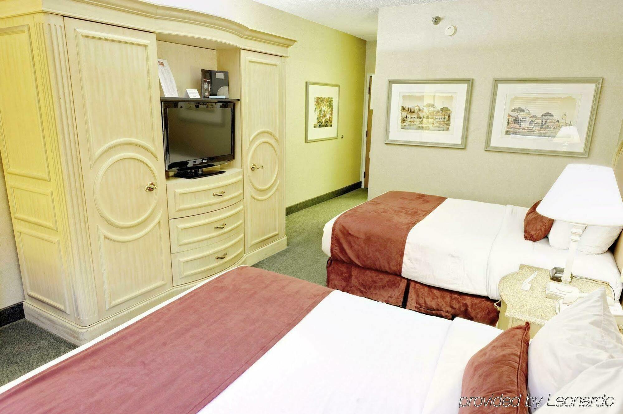 Hotel Livinn Cincinnati North/
