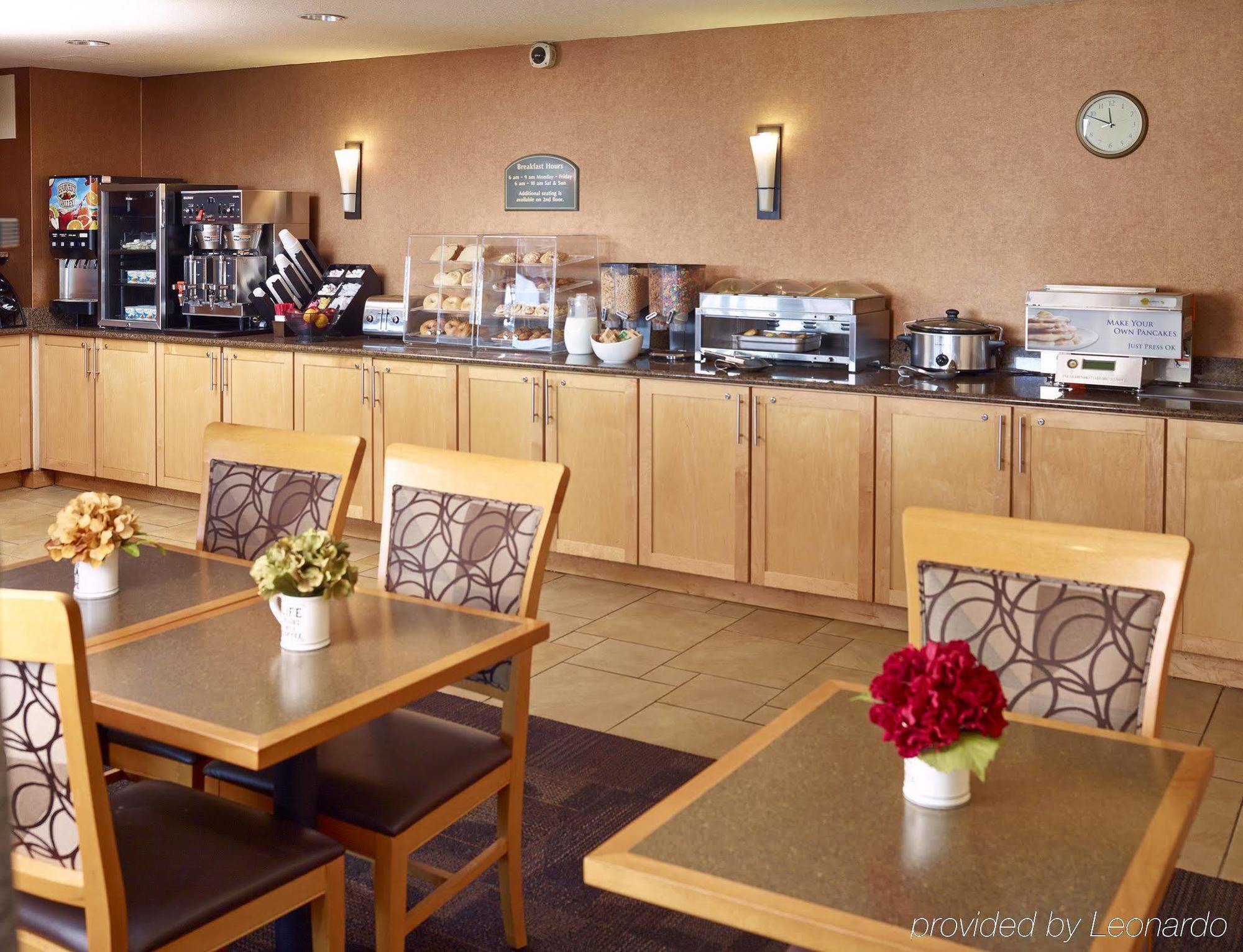 Hotel Livinn Cincinnati North/ 3*
